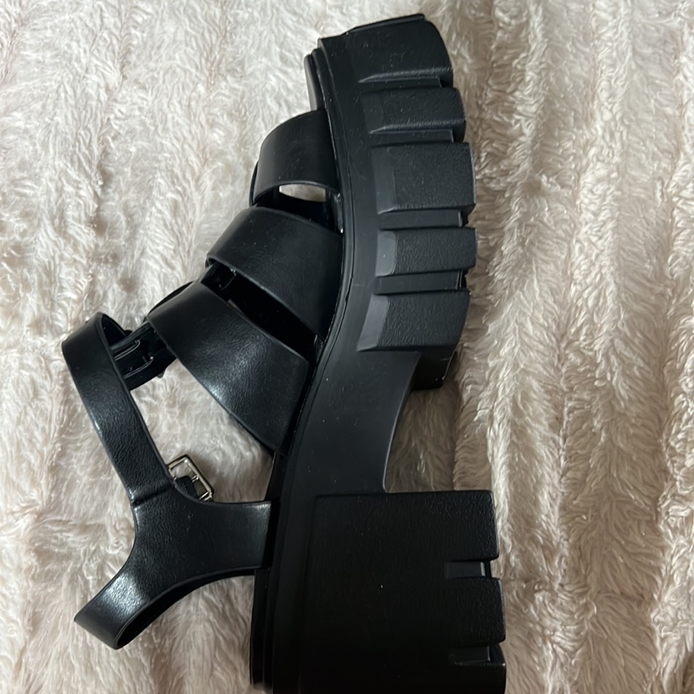 Madden Girl platform sandals women’s 8.5 - NWOT never worn - Picture 4 of 4